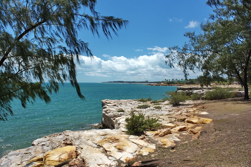 2009-11-06 22-00-22.jpg - Nightcliffs, nördlich von Darwin, hier kam zum ersten mal Urlaubsfeeling auf - bei einem leckeren Picknick am Meer...